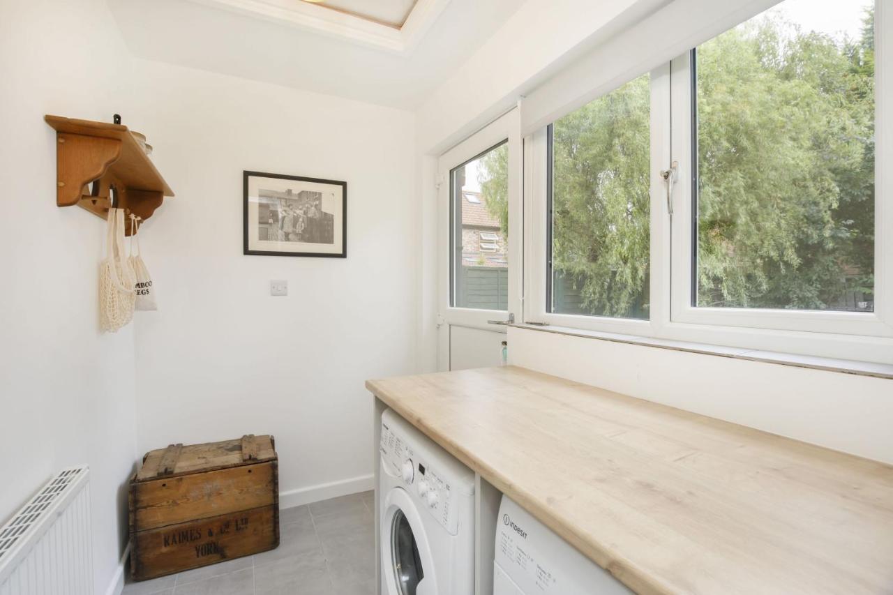 The Willows With Free Parking For 2 Cars * York
